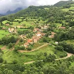 Valdecarzana Senda Del Oso Lägenhet *