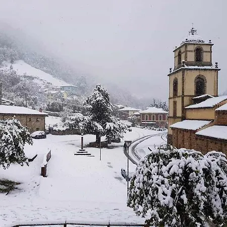 Apartament Valdecarzana Senda Del Oso San Martin (Asturias)