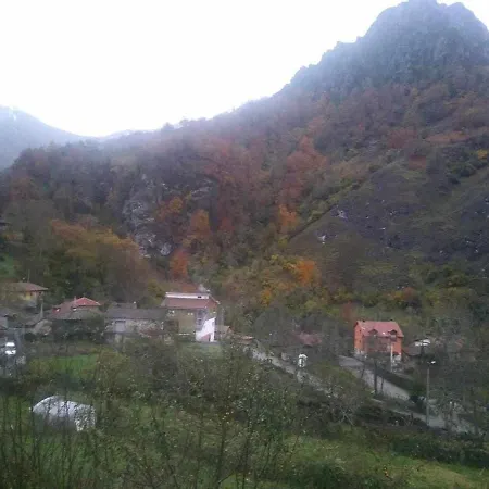 Valdecarzana Senda Del Oso Apartament *