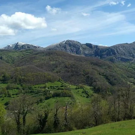 Apartament Valdecarzana Senda Del Oso San Martin (Asturias)