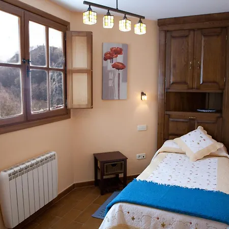 Valdecarzana Senda Del Oso San Martin (Asturias)