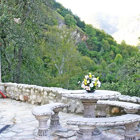 Valdecarzana Senda Del Oso *