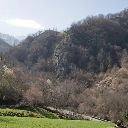 Valdecarzana Senda Del Oso